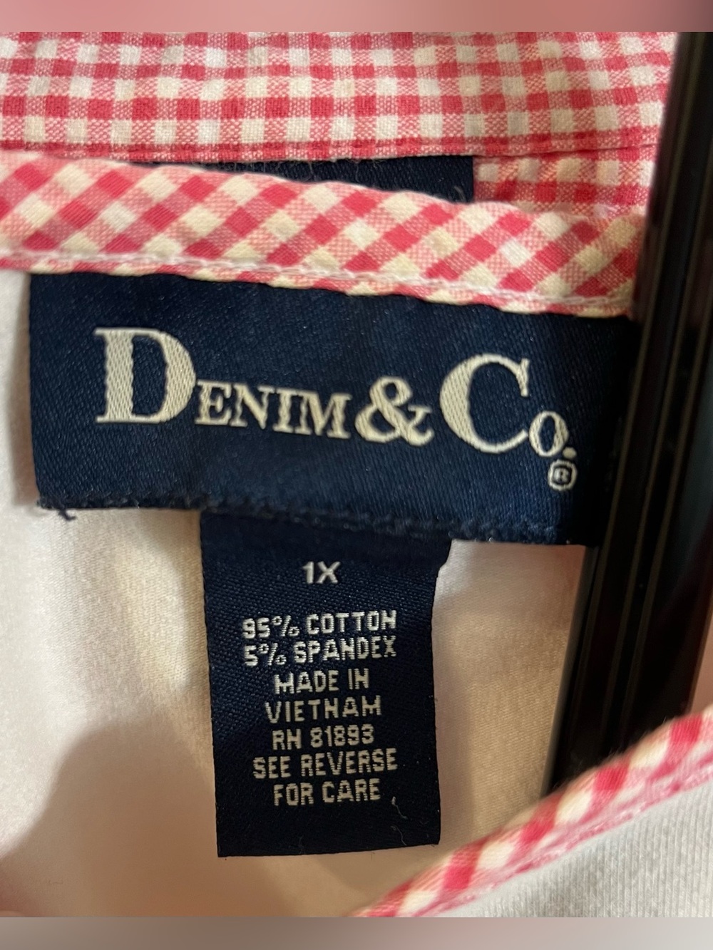 Denim & Co. Button-Down Red and White Gingham Pattern 3/4 Sleeves! Size 1X. - Picture 8 of 11